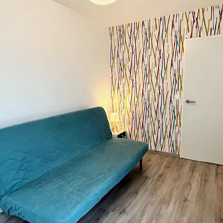 Appartement T4 Avec Grande Terrasse Et Parking Prive *