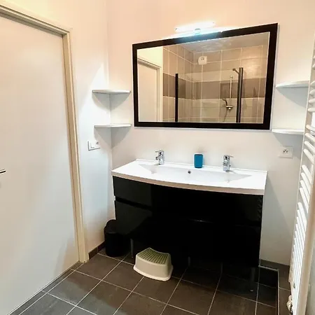 T4 Avec Grande Terrasse Et Parking Prive Appartement Caen
